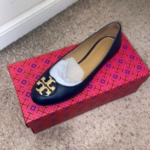 Brand new - Navy Tory Burch Flat